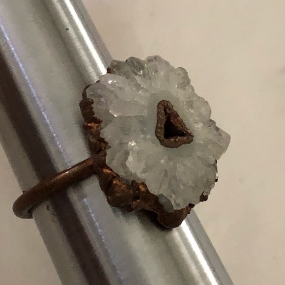 Quartz Slice Ring - Picture 2 of 4